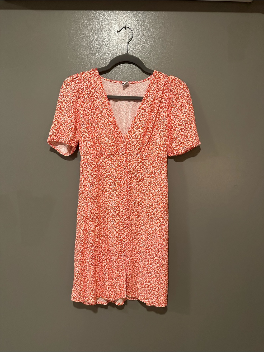 Old Navy Coral Floral V-Neck Short Sleeve Dress